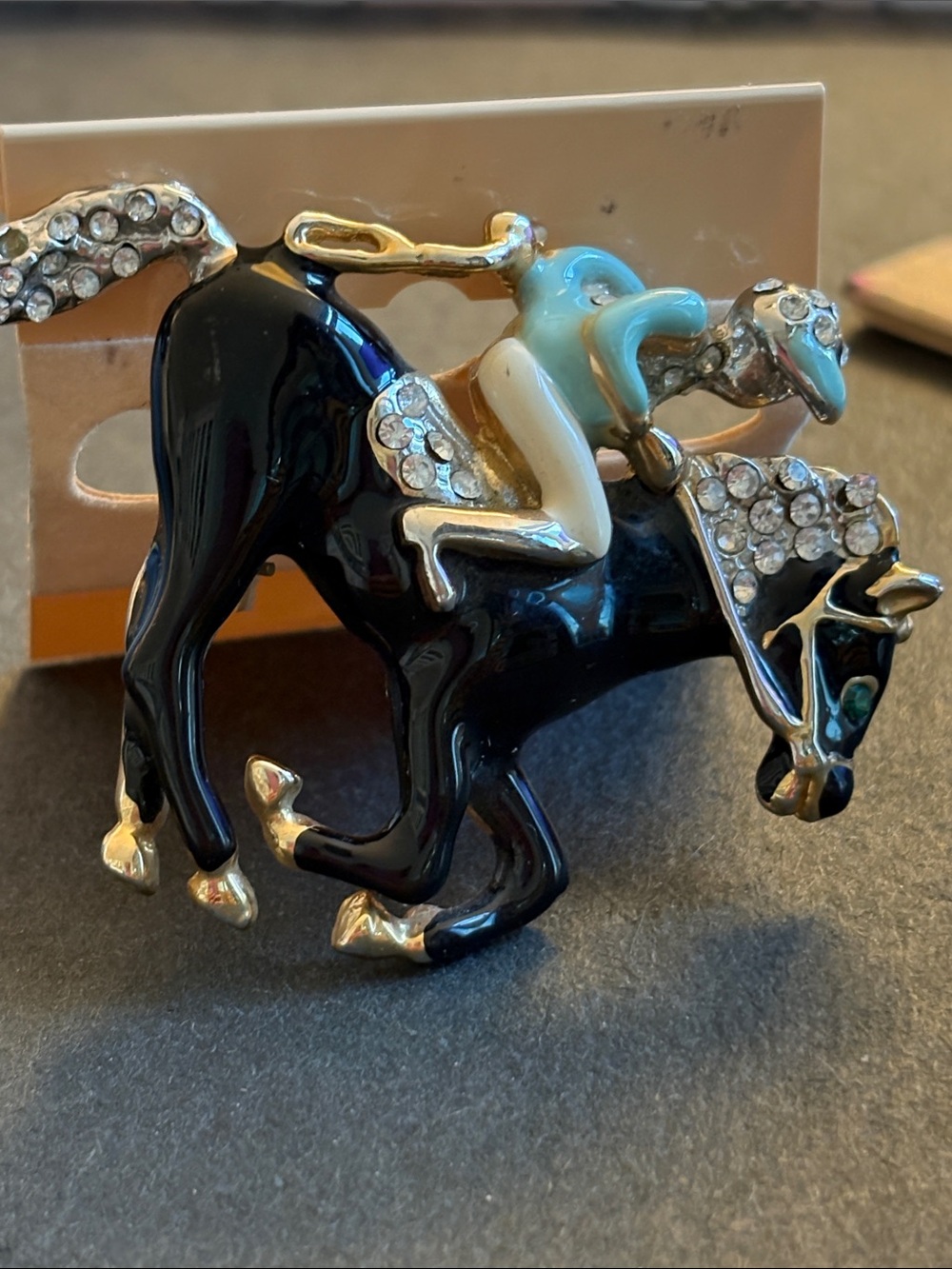 Vintage Rhinestone Jockey on Blk horse Brooch
New
Colorful